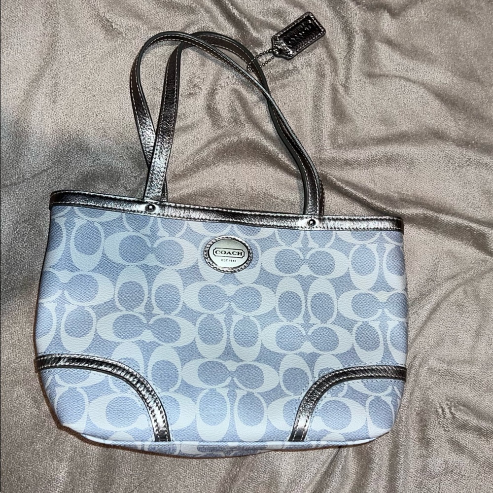 Small coach bag silver and baby blue